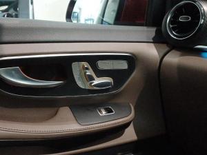 Mercedes-Benz V-Class V300d Exclusive - Image 16