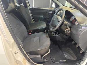 Nissan NP200 1.6i safety pack (aircon) - Image 10