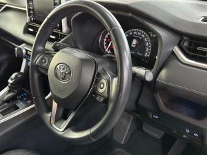 Toyota RAV4 2.0 VX - Image 15