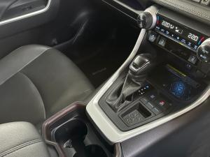 Toyota RAV4 2.0 VX - Image 19
