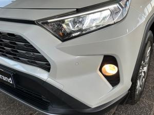 Toyota RAV4 2.0 VX - Image 8
