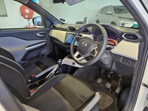 Nissan Magnite 1.0 Acenta manual - Image 9