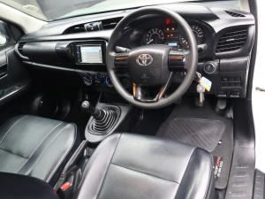 Toyota Hilux 2.0 single cab S (aircon) - Image 8