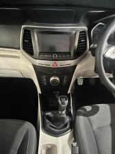 Mahindra XUV300 1.2T W6 - Image 5