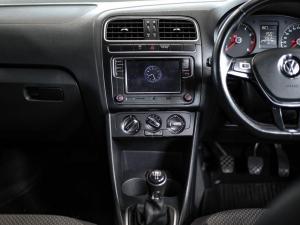 Volkswagen Polo sedan 1.4 Comfortline - Image 12