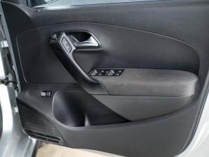 Volkswagen Polo sedan 1.4 Comfortline - Image 15