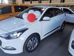Hyundai i20 1.4 Fluid - Image 1