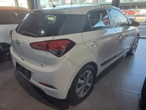 Hyundai i20 1.4 Fluid - Image 4