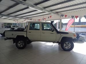 Toyota Land Cruiser 79 4.5D-4D V8 double cab LX - Image 6