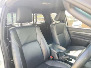 Toyota Hilux 2.8GD-6 Xtra cab 4x4 Legend manual - Image 23
