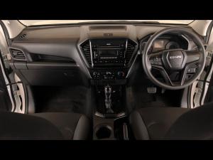Isuzu D-Max 1.9TD double cab L manual - Image 6