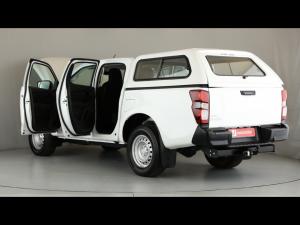 Isuzu D-Max 1.9TD double cab L manual - Image 10