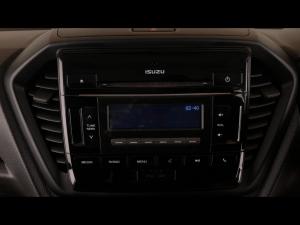 Isuzu D-Max 1.9TD double cab L manual - Image 25