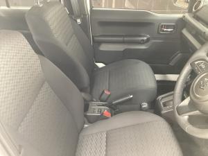 Suzuki Jimny 1.5 GLX AllGrip 5-door auto - Image 18