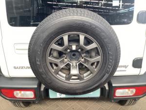 Suzuki Jimny 1.5 GLX AllGrip 5-door auto - Image 24