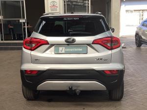 Mahindra XUV300 1.5TD W8 - Image 5