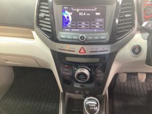Mahindra XUV300 1.5TD W8 - Image 17