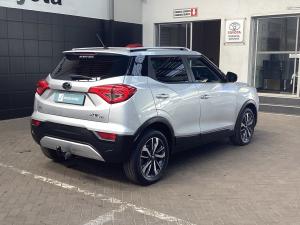 Mahindra XUV300 1.5TD W8 - Image 2