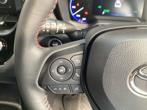 Toyota Corolla Cross 1.8 Hybrid GR-Sport - Image 9