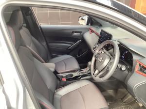 Toyota Corolla Cross 1.8 Hybrid GR-Sport - Image 18