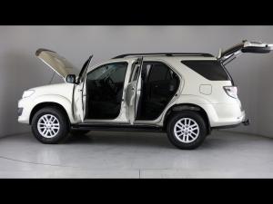 Toyota Fortuner 3.0D-4D Ltd edition - Image 11