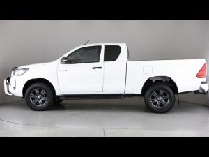 Toyota Hilux 2.4GD-6 Xtra cab Raider manual - Image 17