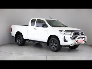 Toyota Hilux 2.4GD-6 Xtra cab Raider manual - Image 1