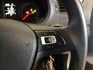 Volkswagen Polo Vivo hatch 1.6 Comfortline auto - Image 10
