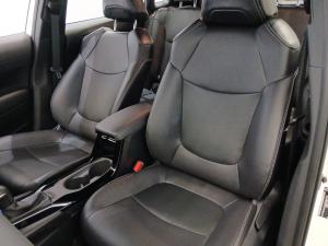 Toyota Corolla Cross 1.8 Hybrid XS - Image 10