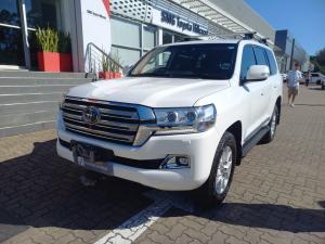 Toyota Land Cruiser 200 4.5D-4D V8 VX-R - Image 13