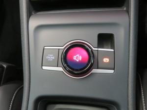 Volkswagen Tiguan 2.0 TDI Life 4M DSG - Image 16