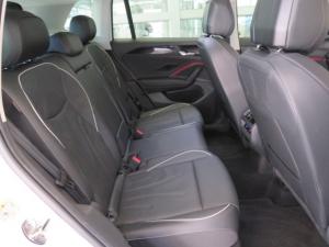 Volkswagen Tiguan 2.0 TDI Life 4M DSG - Image 9