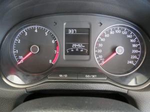 Volkswagen Polo Vivo 1.4 Trendline - Image 12