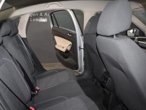 Volkswagen Polo 1.6 Life - Image 16