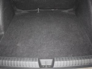 Volkswagen Polo 1.6 Life - Image 8