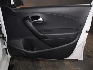Volkswagen Polo Vivo 1.6 Comfortline TIP - Image 15
