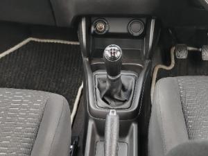 Suzuki Swift 1.2 GL - Image 12