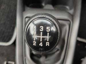 Suzuki Swift 1.2 GL - Image 13