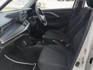 Suzuki Swift 1.2 GL - Image 6
