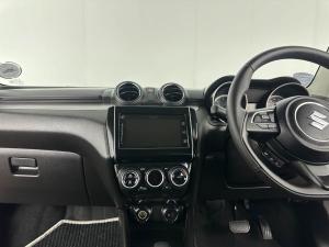 Suzuki Swift 1.2 GLX AMT - Image 13