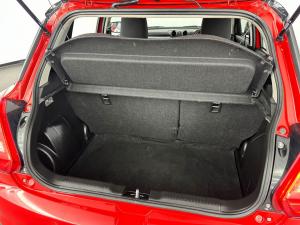 Suzuki Swift 1.2 GLX AMT - Image 17