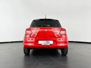 Suzuki Swift 1.2 GLX AMT - Image 5