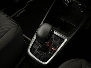 Suzuki Swift 1.2 GLX AMT - Image 7