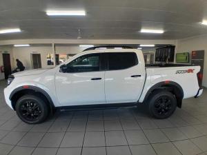 Nissan Navara 2.5DDTI PRO-4X 4X4 automatic D/C - Image 3