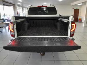 Nissan Navara 2.5DDTI PRO-4X 4X4 automatic D/C - Image 5