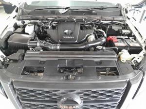Nissan Navara 2.5DDTI PRO-4X 4X4 automatic D/C - Image 9