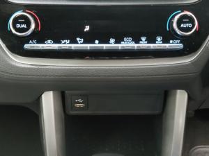 Toyota Corolla Cross 1.8 XS - Image 11