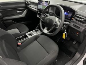 Renault Duster 1.3T Zen - Image 9