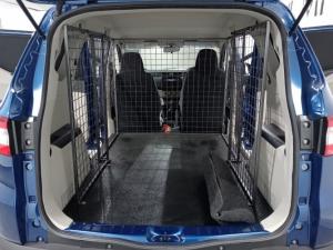 Renault Triber 1.0 Express panel van - Image 4