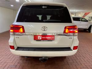 Toyota Land Cruiser 200 4.5D-4D V8 VX - Image 4